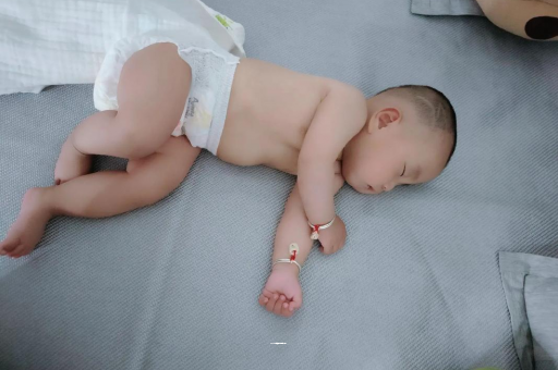 徐州1岁宝宝可以吃盐吗